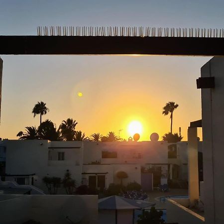 Red Hibiscus Corralejo Irent Fuerteventura Apartment Exterior photo